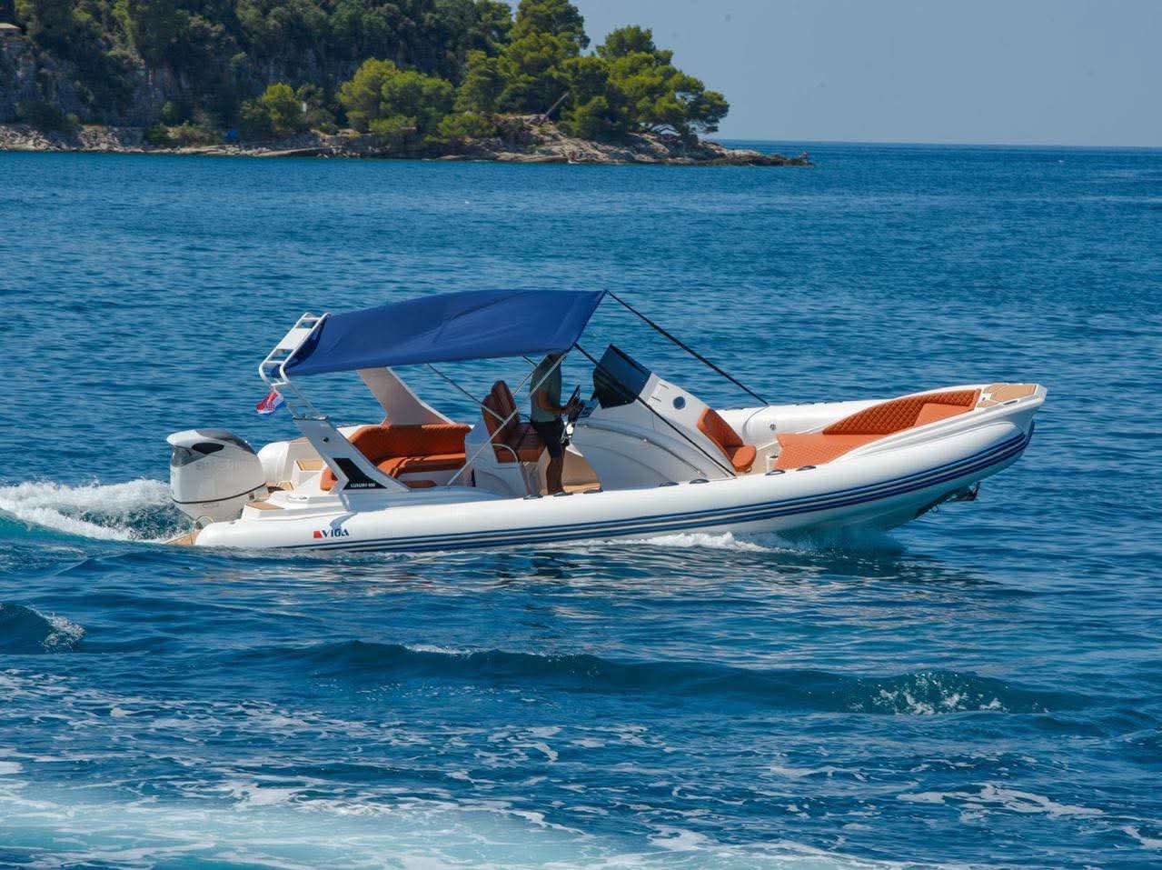Hurghada: 6 Islands Tour With Dolphin Watching & Snorkeling